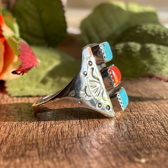 Native Navajo Silver Ring - Picture 5 of 14